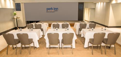 Park Inn by Radisson Bournemouth - image 3
