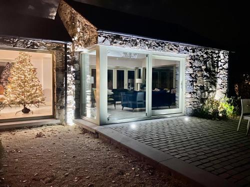Ballyheifer House - a beautiful 5 bedroom home. in 卡素特斯