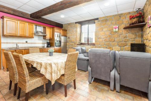 Konyha, Barruti Landarbide - Para desconectar en plena naturaleza by Egona in Aia