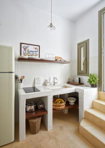 مطبخ, Arvanitis Cave Village in أكروتيري