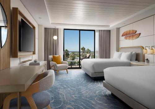 2 queen beds