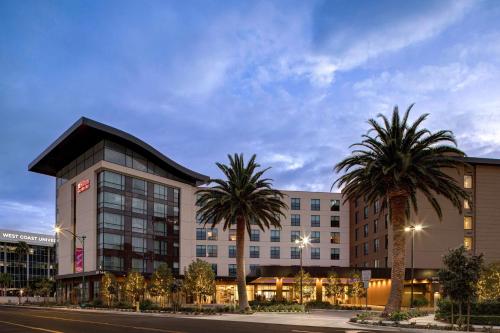 Home2 Suites By Hilton Anaheim Resort - Hotel - Anaheim