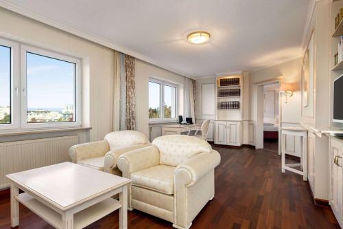 AMEDIA Hotel Weiden - main image