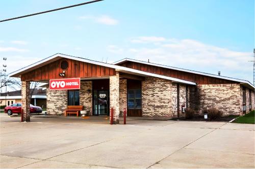 OYO Hotel Chesaning Route 52 & Hwy 57 - Chesaning