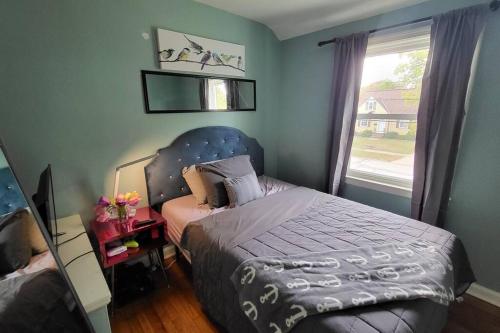 Cute 3 b 1 b Family home in Cle in Lyndhurst, USA