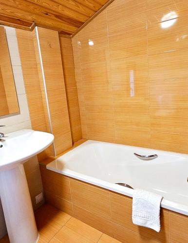 CASA COTIELLA RAÑIN (CASA COTIELLA RANIN) in Alueza