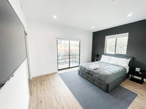 4BR L.A. Dream Home -CL1 in Los Angeles, USA