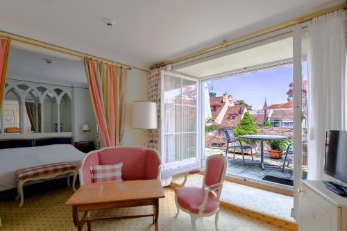 Junior Suite image 10