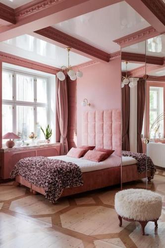 Luxury Pink Suite, autohalli, Helsinki (Foto 11)