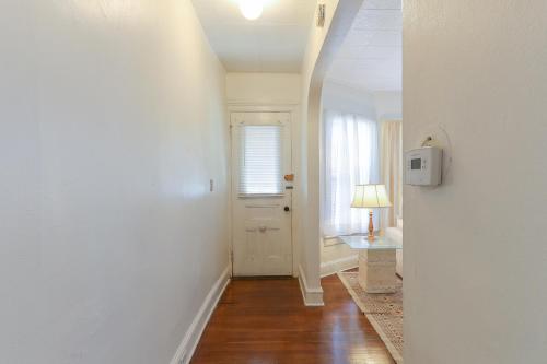 Cozy Bridgeport Apartment 2 Mi to Downtown!