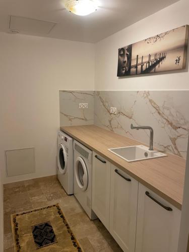 Villa Segny in Segny