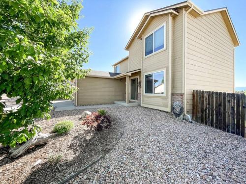 Trailside Getaway / mins to ft. carson/airport in Colorado Springs, USA