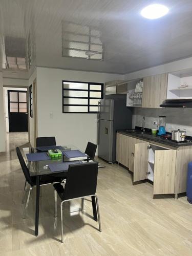 2 bedrooms, 4 beds