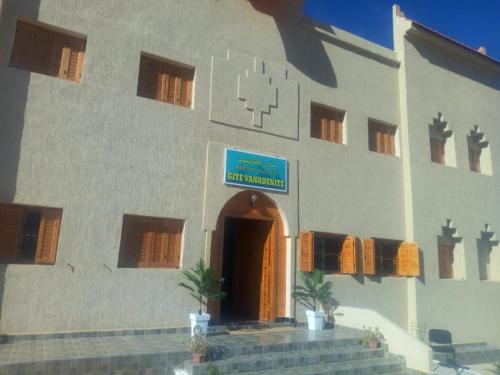 Gite Vanadenite Gite Vanadenite