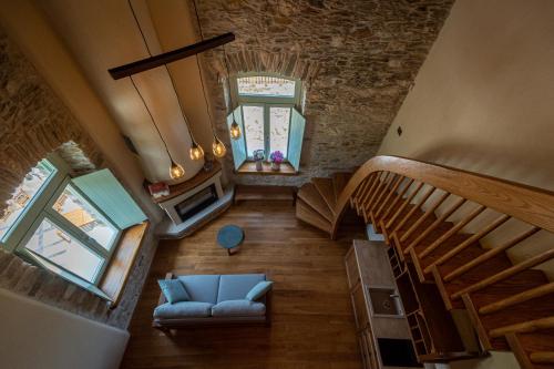 2 bedrooms, 3 beds