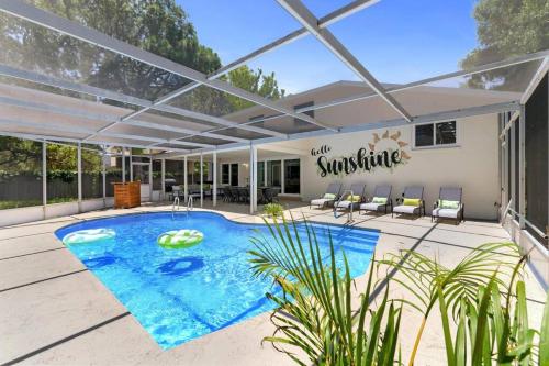 Luxury pool home near the beach! in Indian Shores