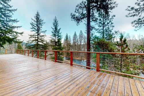 Teanaway River Cabin