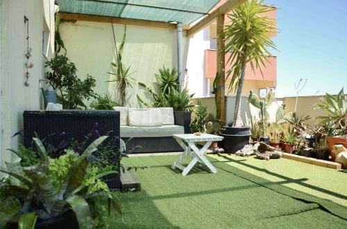 Ria Terrace Apartment III - image 4