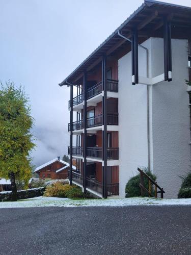 La Taniere de Sven - Vue Montagne in Saint Nicolas La Chapelle