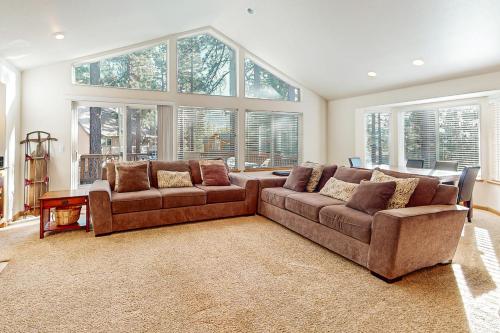 High Meadow Hideaway in Tahoe Valley