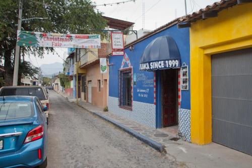 Hotel Casa Blanca