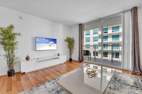 Central unit •1 BDR with Ocean And City View•Free parking