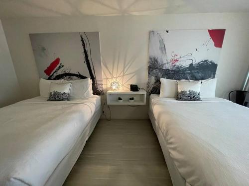 Cozy hotel with Super location near Disney in Kissimmee, USA