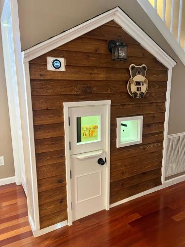Log Bunk Bed, Playhouse, & TeePee-Willow Trace Retreat 5mi to Dollywood, Sevierville (zdjęcie 2)