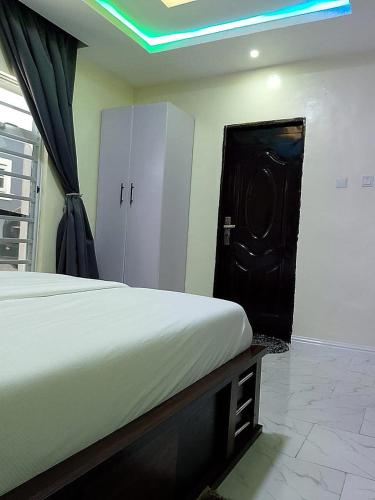 JKA1-Bedroom Luxury Serviced Apartment