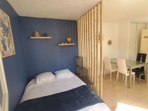 joli appartement dans cour privative Wifi - Location saisonnière - Besançon