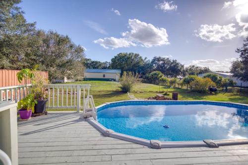 Moore Haven Getaway with Deck and Private Pool