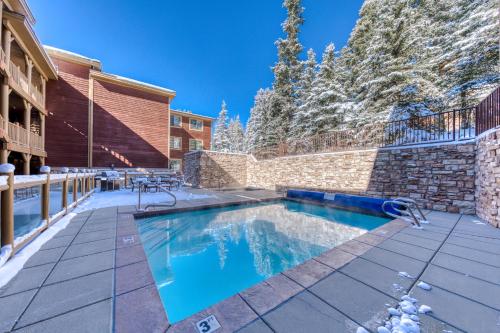 Black Bear Lodge - Main