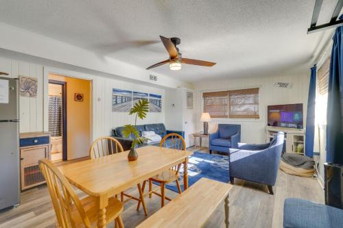 Classic Laguna Beach Condo -1 Block to Sand! - image 12