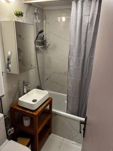 Appartement au Marais centre Paris, Paris (photo 5)