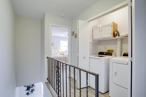 Remodeled Ocean City Home Boat Lift and Harbor View - image 2