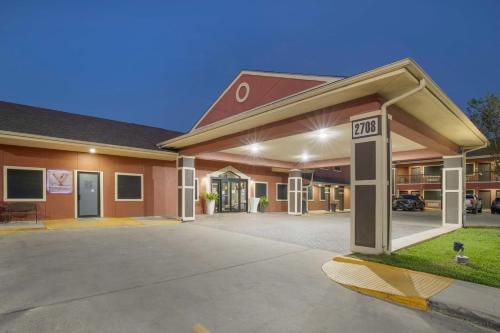 Best Western PLUS Edinburg Inn & Suites