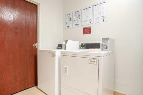 Best Western Bayou Inn - image 14