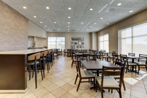 Drury Inn & Suites Independence Kansas City in Blue Springs, USA