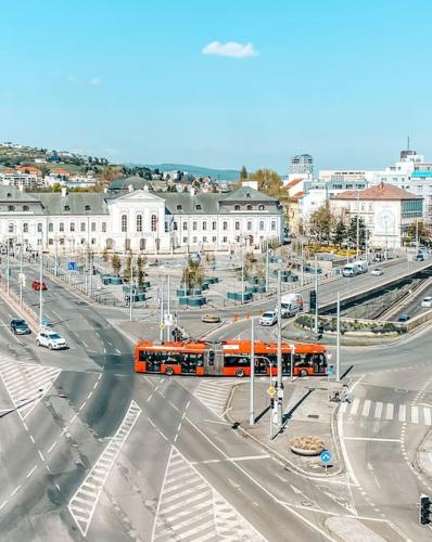 Cozy apartment next to Presidential palace, Bratislava (fotografie 7)