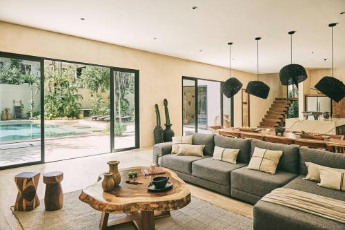 Luxe jungle Retreat- Free concierge in ทูลัม