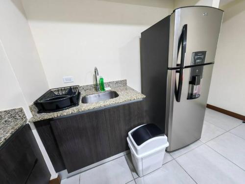 One-Bedroom Apartment image 8
