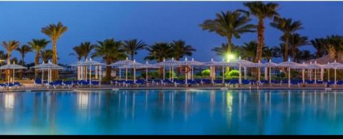 Lillyland Mirage Bay & Aqua Park Hotel