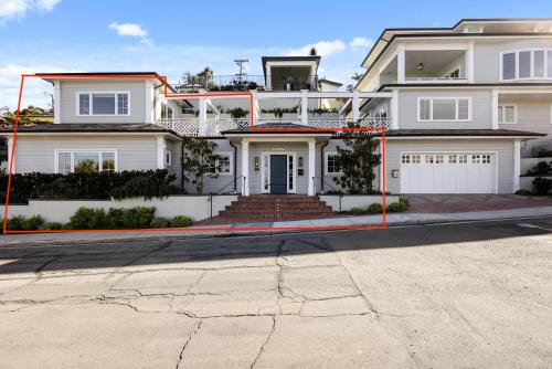 Coastal La Jolla Luxury - AC & Large Ocean View Patio! in San Diego, USA