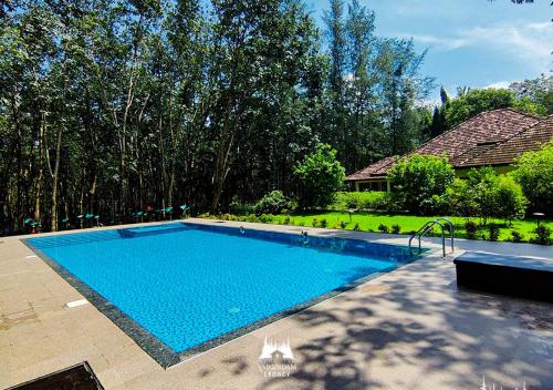 สระว่ายน้ำ, Vaikundam Legacy in ปูวาร์