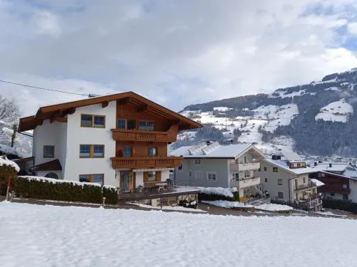 Apartment Mayrhofen near Horbergbahn in Hippach, Österreich