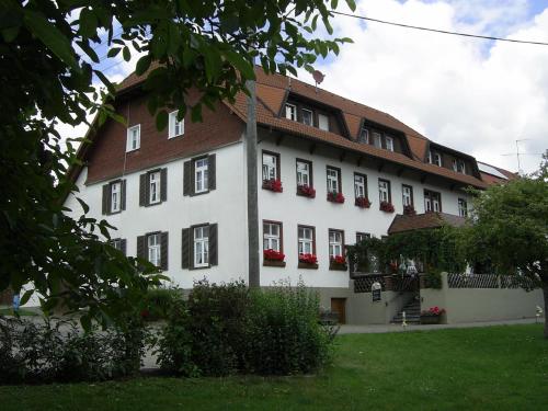 B&B Ühlingen-Birkendorf - Gasthaus zum Schwanen - Bed and Breakfast Ühlingen-Birkendorf