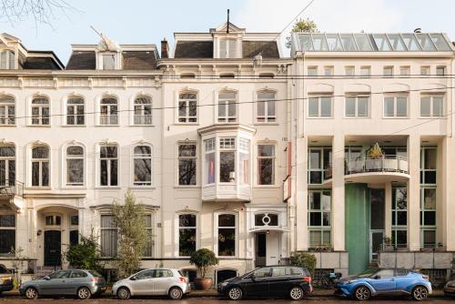 NEWLY OPENED - Parklane Hotel, Amsterdam bei Muiderberg