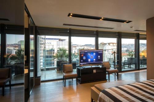 Key Hotel - image 6