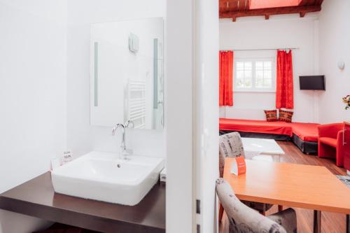 Hotel Payerbacherhof - image 12