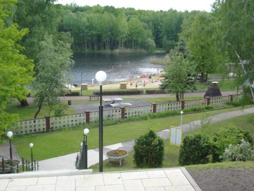陽台/露台, Feriendorf am Flämingbad Bungalow (Feriendorf am Flamingbad Bungalow) in 科斯維格/安哈爾特